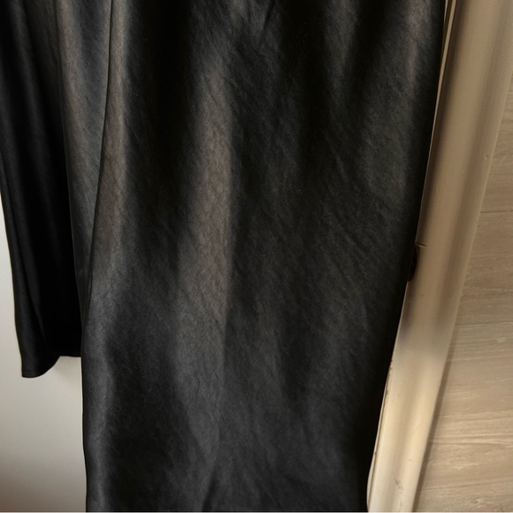 Oak + Fort Satin Finish Bias Cut Skirt Black - Picture 6 of 8